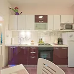 Neppa * פוסטיר