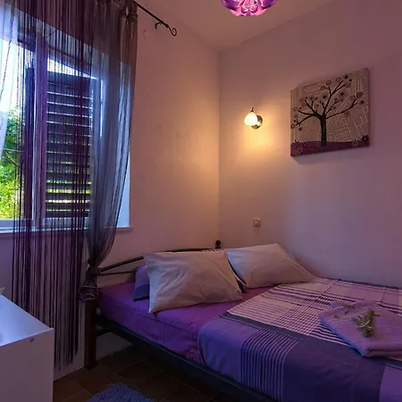 Neppa * פוסטיר