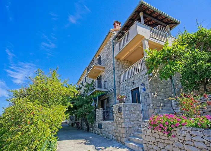 Neppa * פוסטיר